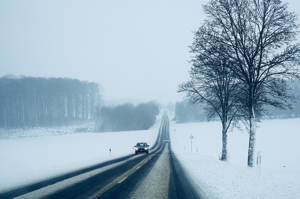 Less cars are bought by Hungarians