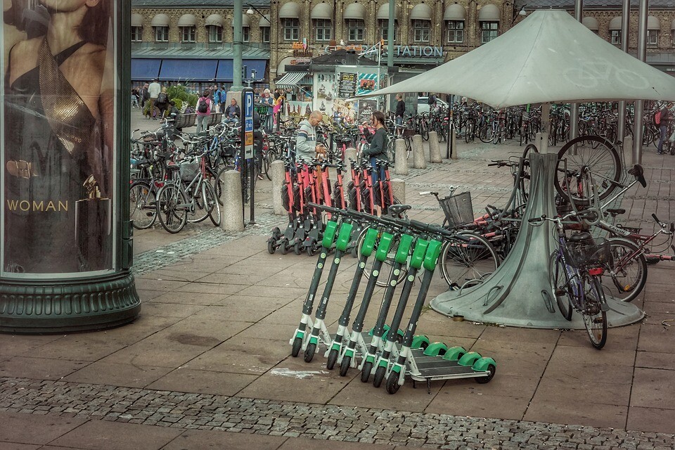 An electric scooter was produced in Brussels for a speed of 112 kilometers per hour