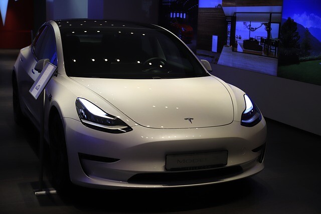 Has Tesla also stumbled into the downturn?